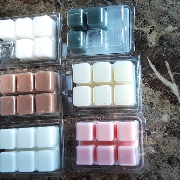 Wax Melter with Scented Wax Melts - Picture 3 of 6